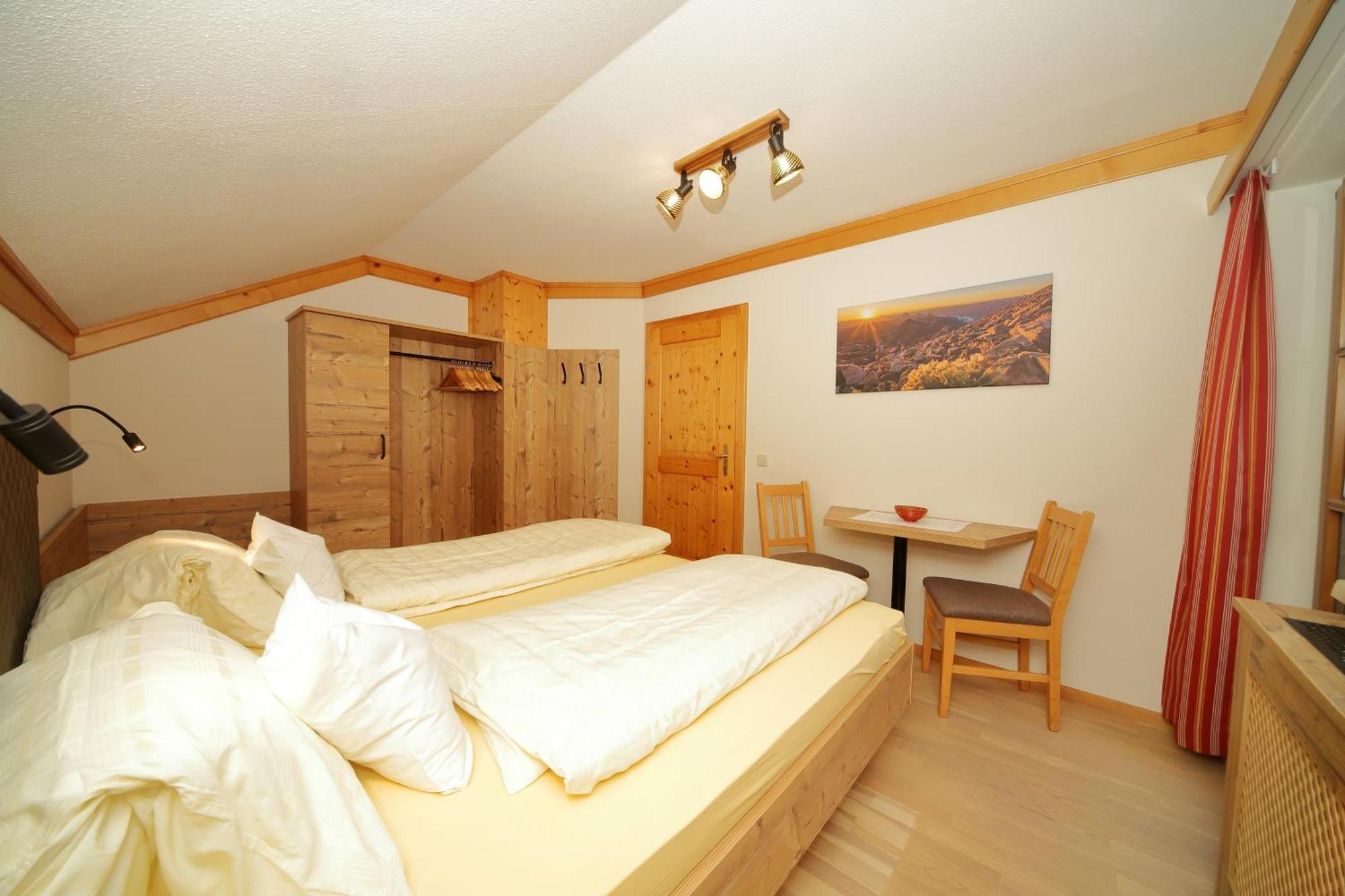 Linarhof Apartment Urlaub Am Bio Bauernhof Haus im Ennstal Pokoj fotografie